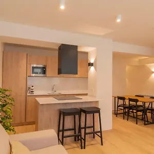 https://apartamento-holidea-la-primera-del-sardinero.bilbaohotelsspain.com